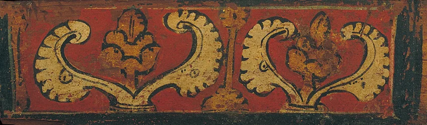 Pequeño panel de techo artesonado con motivos vegetales